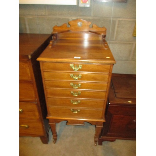 606 - Late Victorian Walnut Canteen Cabinet Containing 12 Pairs of Mother of Pearl and Silver Plate Fruit ... 