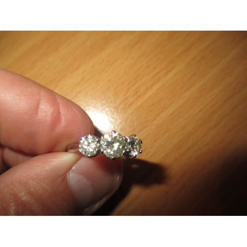 286 - 18ct Gold 3 Stone Diamond Ring, 3.86g, Size O, central diamond approx 5mm, 2 others approx 4mm