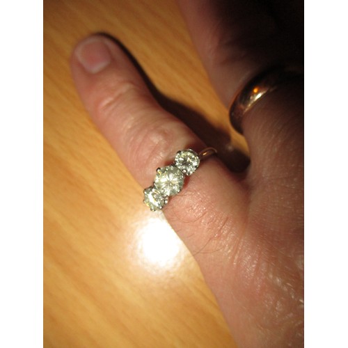 286 - 18ct Gold 3 Stone Diamond Ring, 3.86g, Size O, central diamond approx 5mm, 2 others approx 4mm