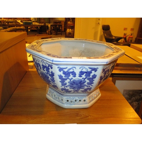 123 - Chinese Blue and White Porcelain Jardinière, 20cm high, 34cm wide