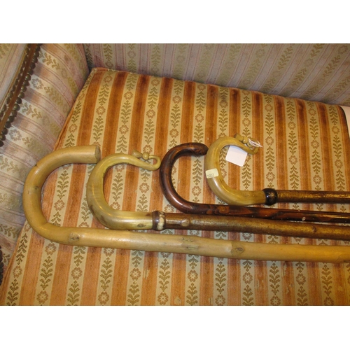 Lot 220       