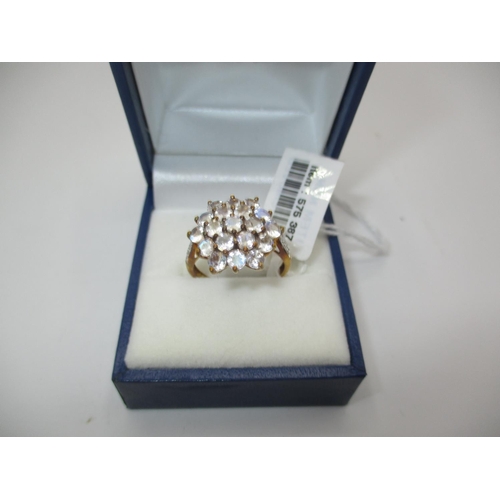 400 - 9K Gold Cluster Ring, 2.46g, Size N