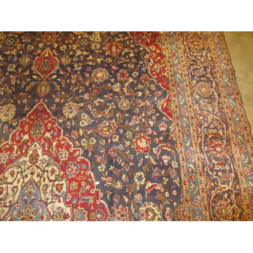 512 - Eastern Wool Carpet, 490x308cm, some wear