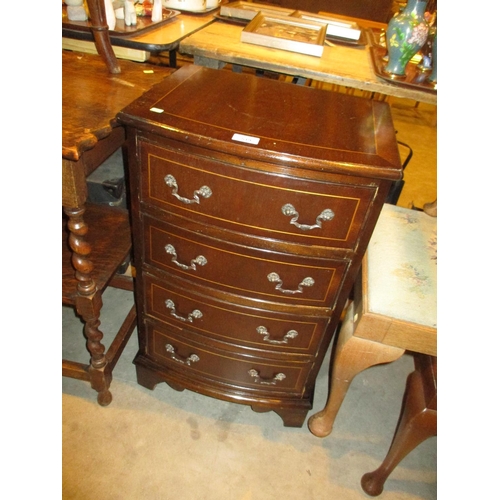 519 - Reproduction Mahogany Chest of 4 Drawers, 44cm