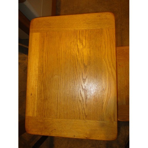 528 - Modern Oak Nest of 3 Tables