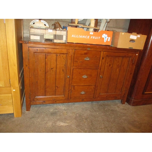 819 - Irish Coast Rustic Wood Sideboard, 154cm