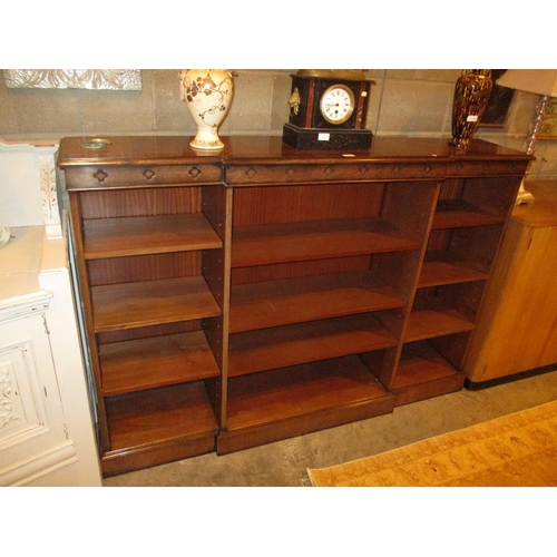 828 - Reproduction Inlaid Mahogany Bookshelves, 167cm