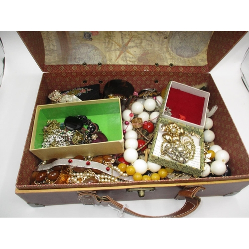 337 - Box with Jewellery