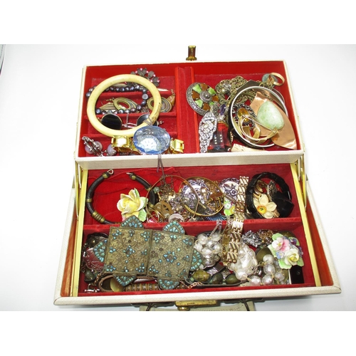 352 - Jewellery Box with Jewellery