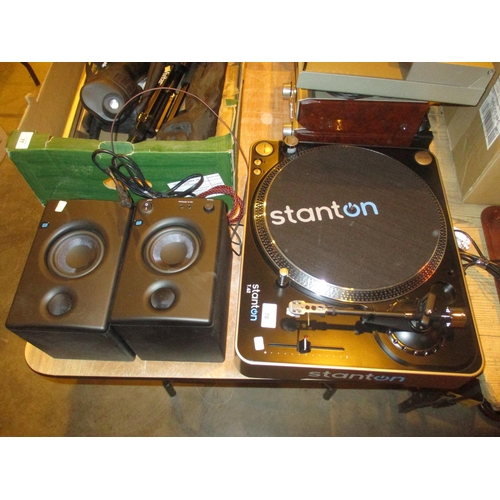 78 - Stanton T62 Turntable and 2 Speakers