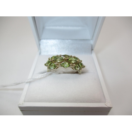 411 - 9ct Gold Peridot Art Deco Style Ring, Size L