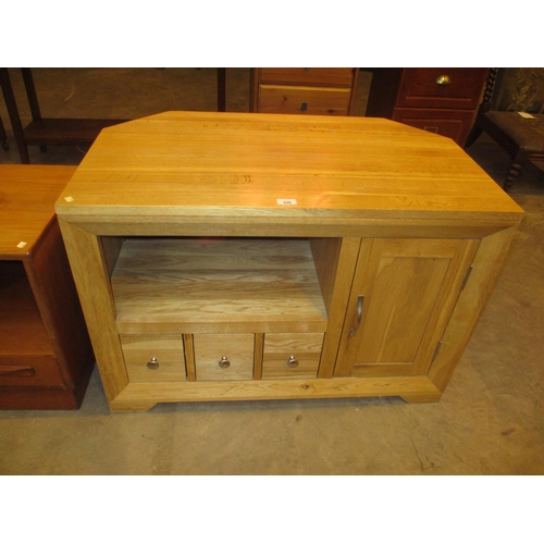 640 - Modern Oak TV Unit, 93cm W, 55cm D, 64cm H