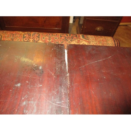 438 - Regency Mahogany Metamorphic Extending Dining Table on 6 Turned and Reeded Legs with 3 Leaves, 301cm... 