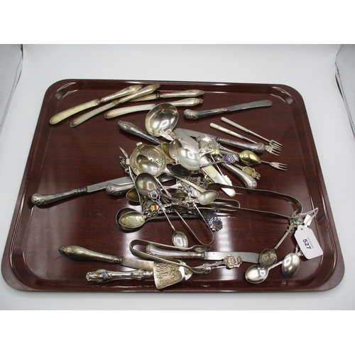 527 - Collection of Silver and Continental Silver Cutlery, 488g, along with Silver Handle Tea Knives etc