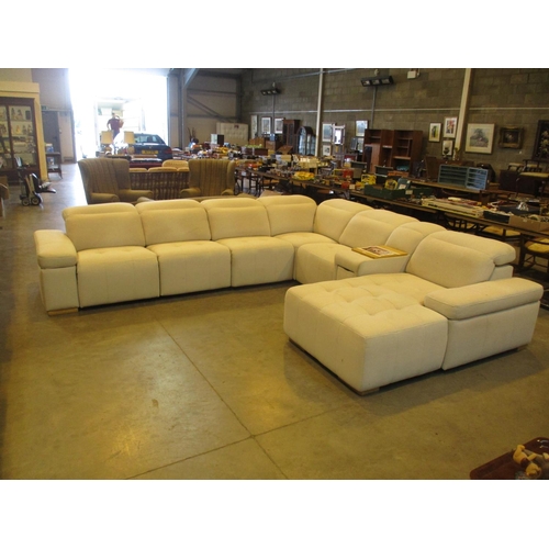 602 - Modern Modular Chaise Longue Corner Group in Fabric