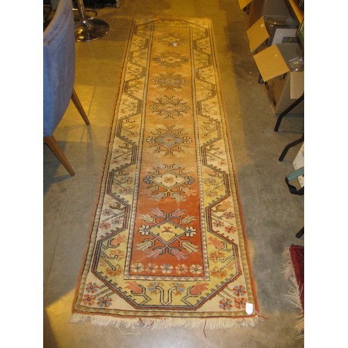 503 - Persian Wool Rug, 190x131cm, and Runner, 277x82cm