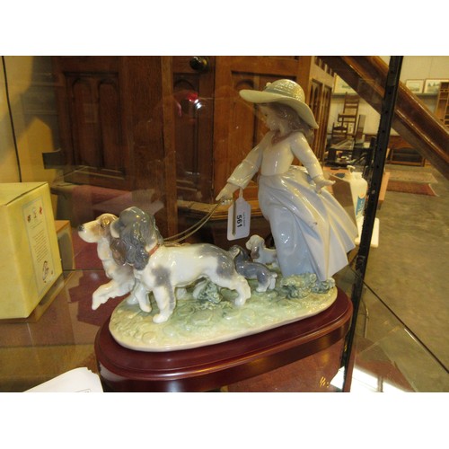 561 - Lladro Privilege Figure Puppy Parade No. 6784