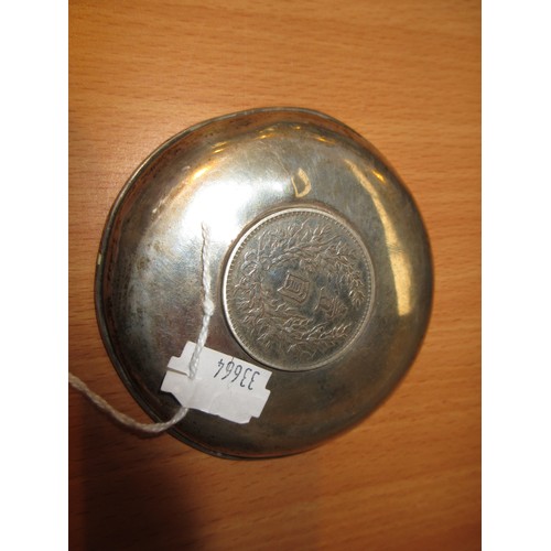 358 - Chinese Coin Dish, 62g