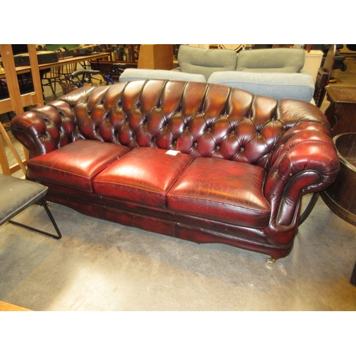 632 - Thomas Lloyd Deep Buttoned Burgundy Leather Settee