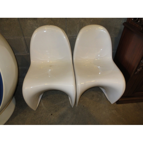 543 - After Verner Panton, Set of 4 S Form Stacking Chairs