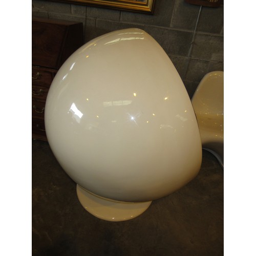542 - After Henrik Thor-Larsen, Modern Egg Type Chair
