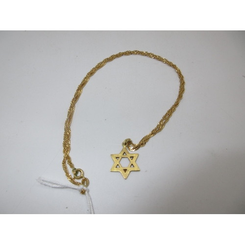 334 - 750 Gold Necklace with 750 Gold Star Pendant, 6g