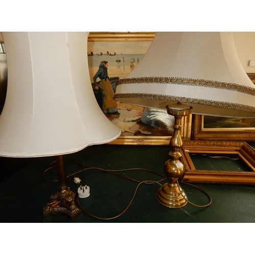 109 - A brass tablelamp base with fluted column, on paw feet with trefoil base and a brass tablelamp with ... 