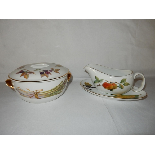 154 - A Royal Worcester Evesham pattern part dinner service including plates in various sizes