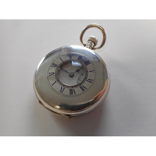 225 - A gentleman's Bravingtons Renown pocket watch, white enamel dial, seconds dial, in a silver half hun... 