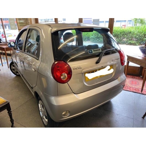 2 - A Chevrolet Matiz 1.0 SE 5dr, 29000 miles approx., petrol, manual, first registered December 2007, t... 