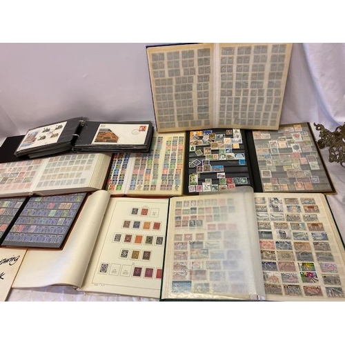 32 - Thirteen stockbooks of Great Britain and Foreign stamps including Belgium, France, Germany, Canada, ... 