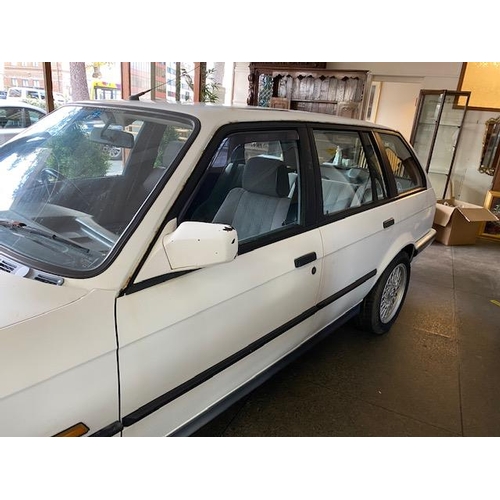 1 - A BMW 325i Touring Auto, F registration, 137000 miles approx.