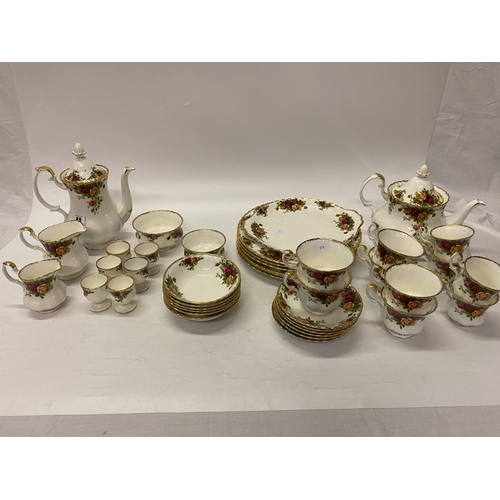 88 - A Royal Albert Old Country Rose pattern part tea and dinner service comprising:- six dinner, six des... 