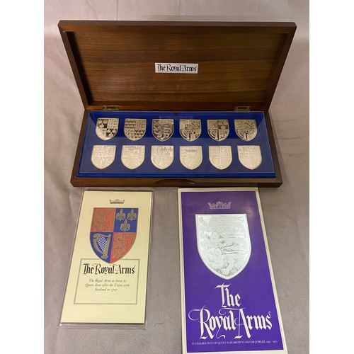 176 - A set of twelve silver 'The Royal Arms', in fitted box