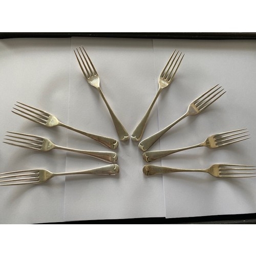 212 - A canteen of Viners silver flatware comprising:- eight soup spoons, four table spoons, eight dessert... 