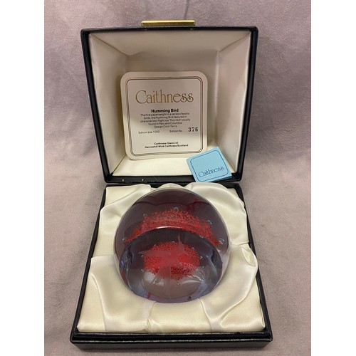 154 - A Caithness paperweight - Hummingbird no.376 of 1000, complete with certificate, boxed