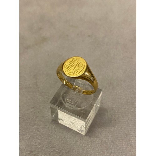 244 - An 18ct. gold signet ring