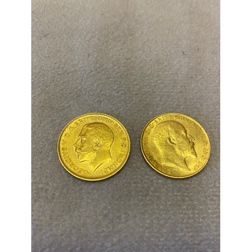 264 - An Edward VII gold half sovereign dated 1905 and a George V gold half sovereign dated 1913

Please n... 