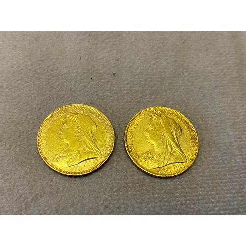 261 - Two Victorian gold sovereigns dated 1893 and 1898

Please note buyers premium does not apply to the ... 