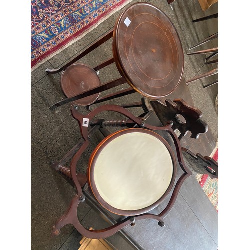 70 - An Edwardian mahogany and satinwood line inlaid two tier plant stand, on splayed legs  and an Edward... 