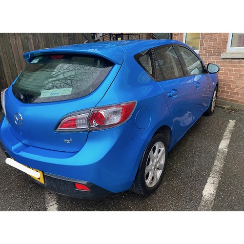 1 - A Mazda 3 1.6d TS2 motor car, 59 registration, manual, 32000 miles approx., new mot - no V5 and no s... 