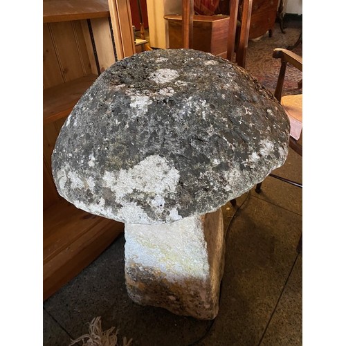 1125 - A granite staddle stone