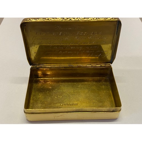 248 - A Georgian 18ct gold snuff box with engine turned decoration, floral edge, the lid bearing inscripti... 