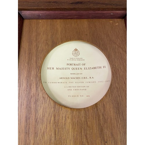 161 - A Royal Worcester limited edition portrait plaque of Queen Elizabeth II, designed by Arnold Machin, ... 