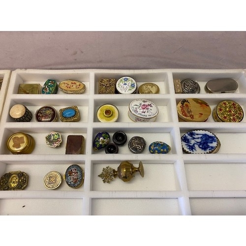 246 - A collection of approximately eighty nine pill boxes including enamel, pottery, brass coated, silver... 