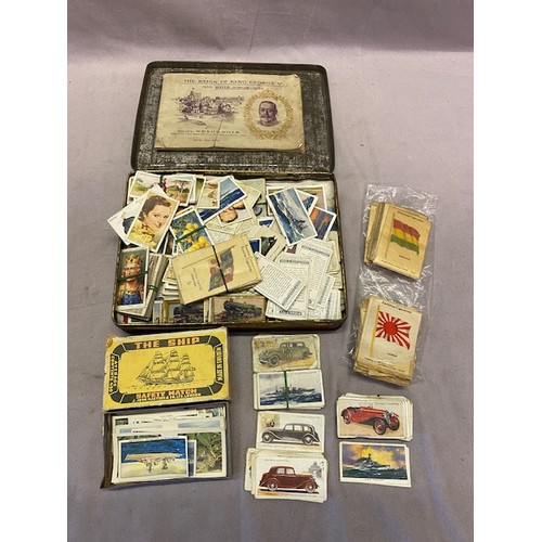35 - A collection of cigarette cards including John Player Motor Cars, Poultry, Modern Naval Craft, Briti... 