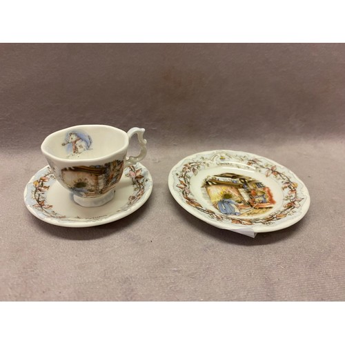 102 - A Royal Doulton Brambly Hedge miniature trio - Winter