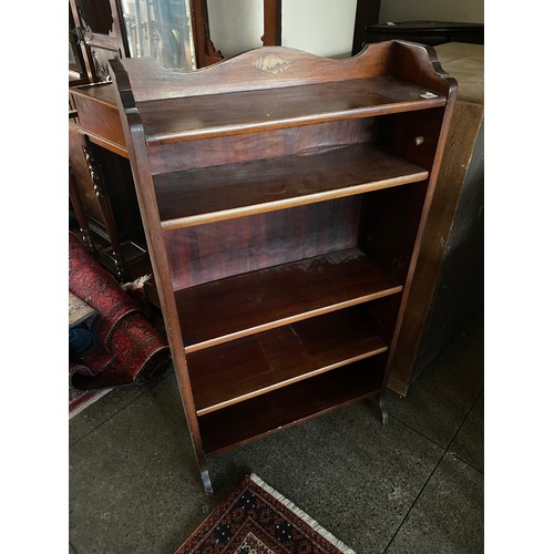 101 - A mahogany openfront bookcase with shell inlay - 26in. wide