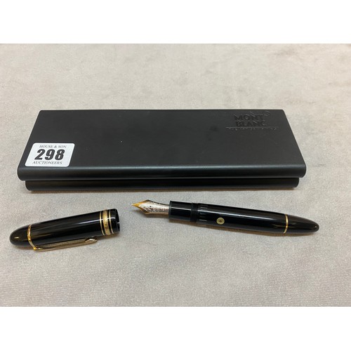 298 - A Montblanc Meisterstück 149 gold coated fountain pen with 14kt. two colour gold nib, in original bo... 