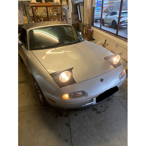 2 - A Mazda MX5 1.6 Eunos Roadster M convertible, K registration, automatic, import, 143000 miles approx... 